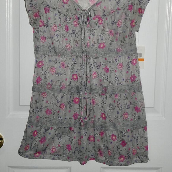 NEW SELF ESTEEM GRAY WITH PINK/YELLOW/PURPLE FLOWERS SS SHEER TOP LACE - JR S - Picture 2 of 2